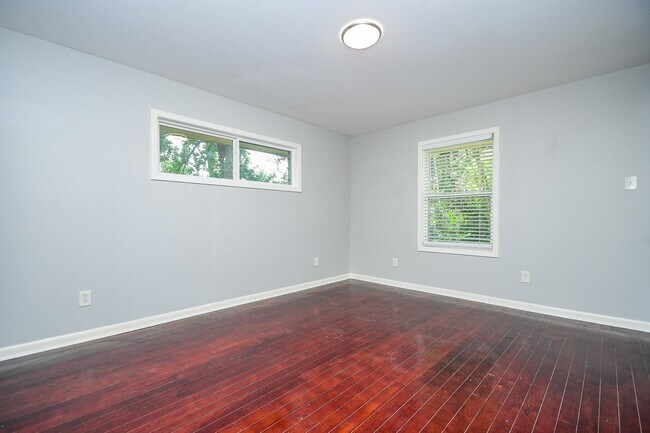 Building Photo - 5209 De Milo Dr
