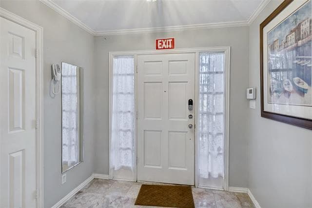 Building Photo - 3024 Encino Dr