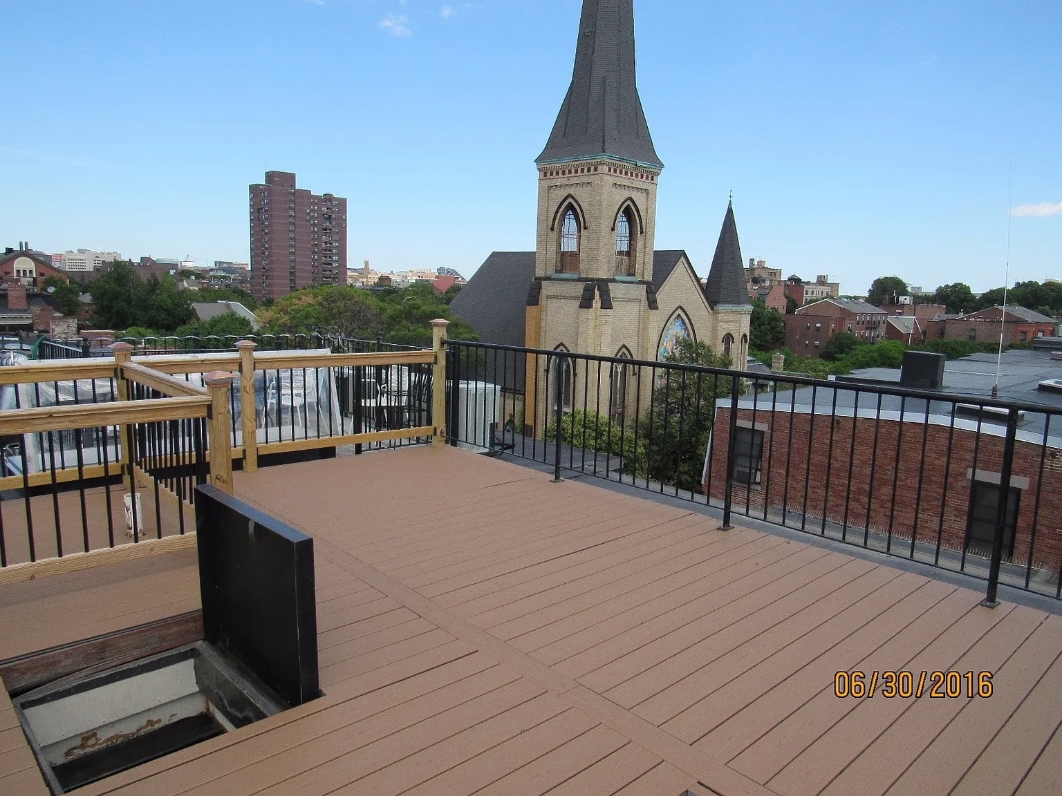 Building Photo - 674 Tremont St