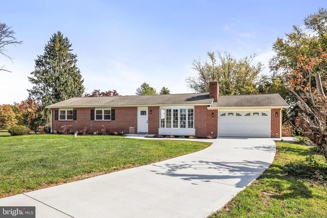 Building Photo - 313 Windsor Ct
