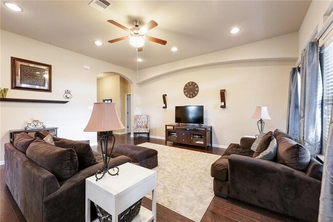 Building Photo - 1802 Discovery Blvd