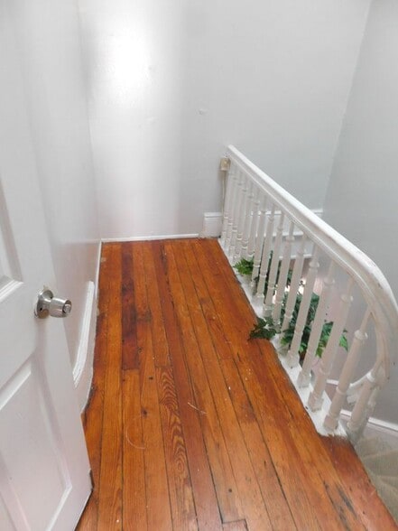 Building Photo - 330 New York Ave