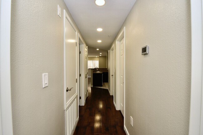 Building Photo - UPGRADED LOVELY 2 BED 2 BATH CONDO AT VISTANA