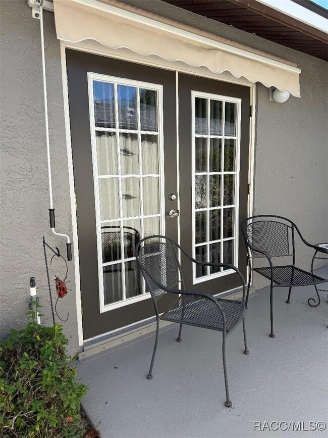 Building Photo - 23 Dogwood Dr