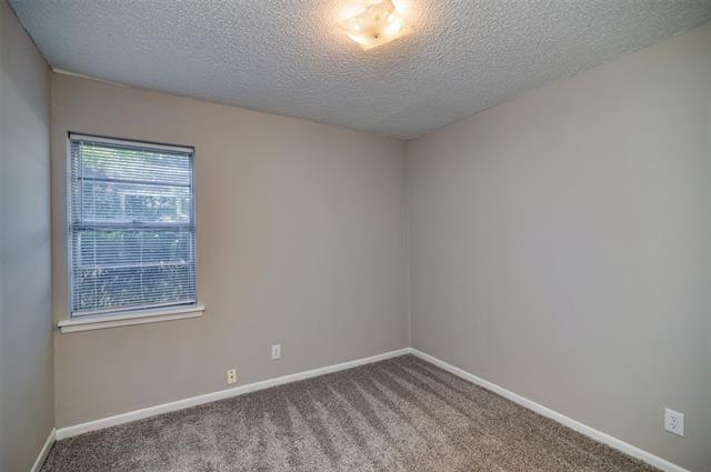 Building Photo - 502 Brown St