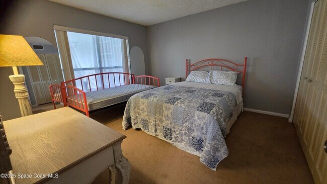 Building Photo - 2578 Demaret Dr