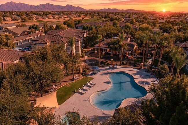 Building Photo - Club at Coldwater Springs