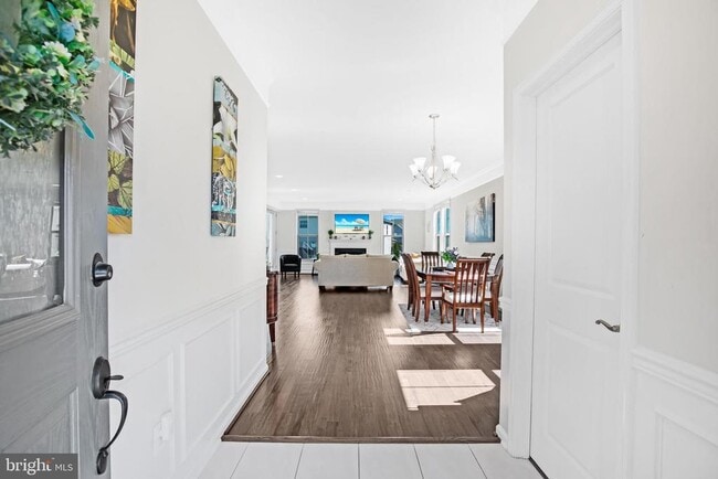Building Photo - 42526 Oxford Forest Cir