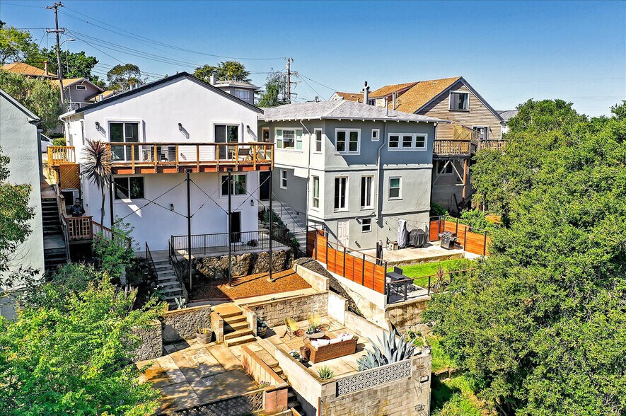 Building Photo - 914 Everett Ave