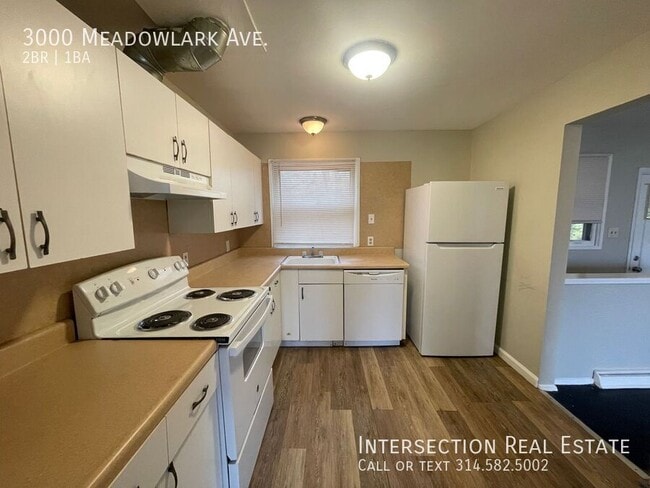 Building Photo - 3000 Meadowlark Ave