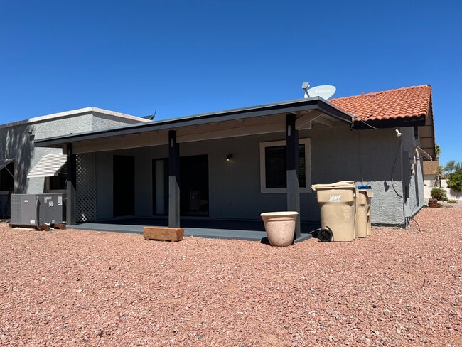 Building Photo - 16405 E Arroyo Vista Dr
