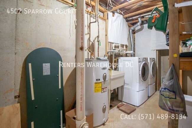Building Photo - 4502 Sparrow Ct