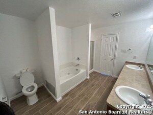 Building Photo - 210 Butternut Blvd