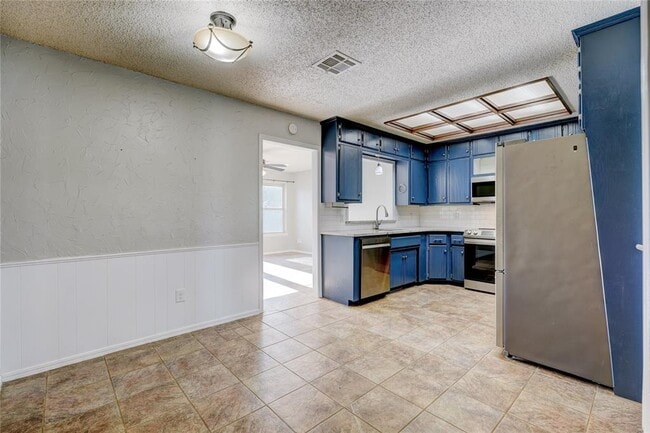 Building Photo - 13224 Marsh Ln