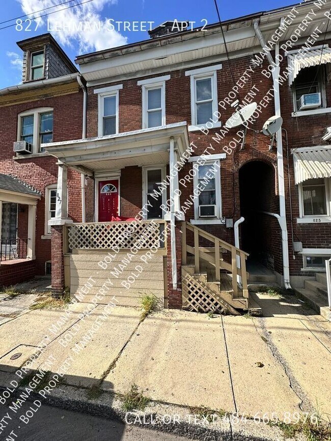 Primary Photo - 827 Lehman St
