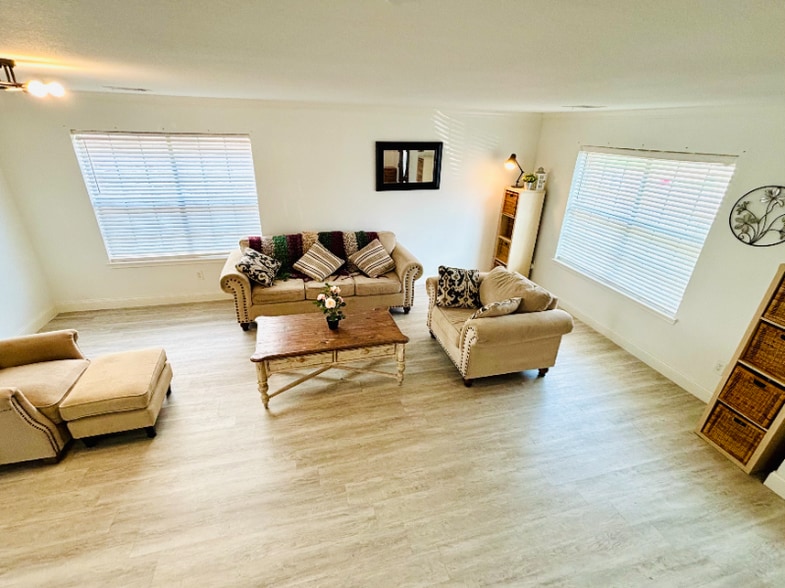 Building Photo - 3739 Brighton Springs Ln