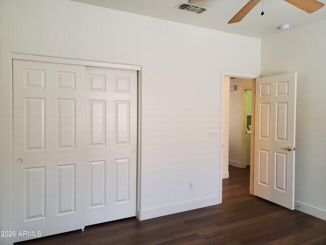 Building Photo - 2430 E Darrel Rd