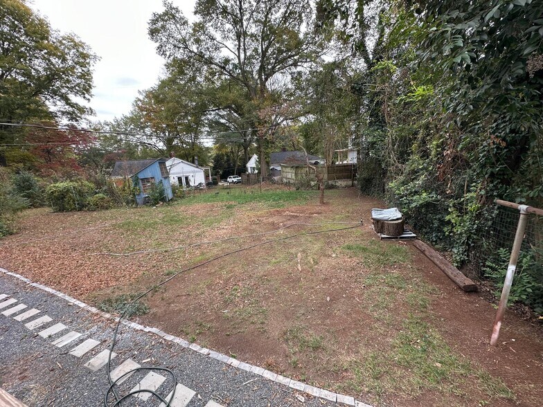 Building Photo - 1400 Richmond Pl