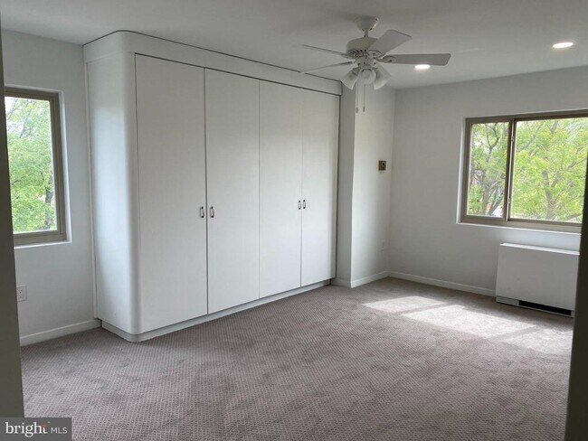 Building Photo - 7121 Park Heights Ave