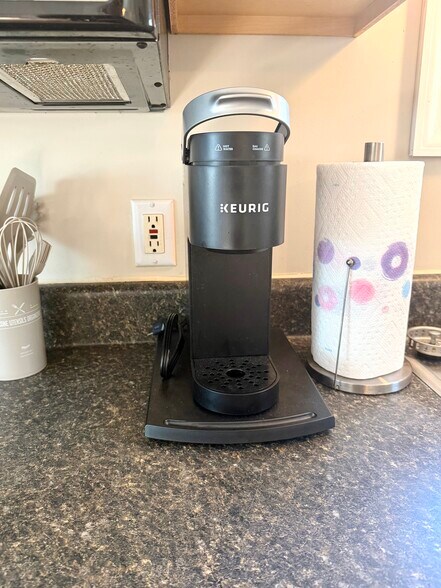 Building Photo - 6204 Old Military Rd