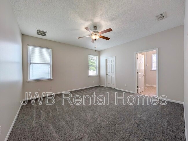 Building Photo - 94 Carlson Ct