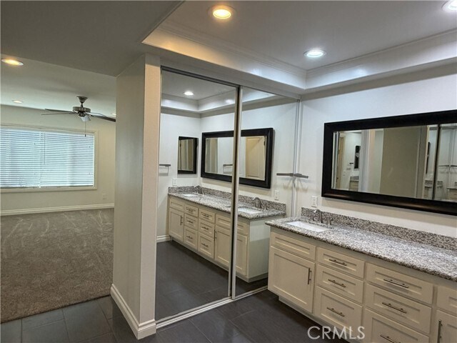 Building Photo - 31 Shearwater