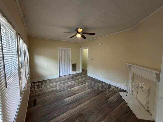 Building Photo - 533 Stockton St