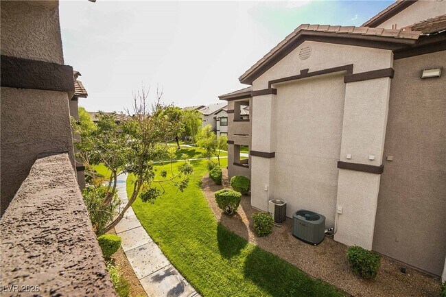 Building Photo - 45 Maleena Mesa St