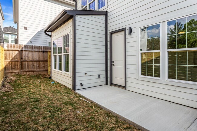 Building Photo - 1267 Oakmont Bnd Dr