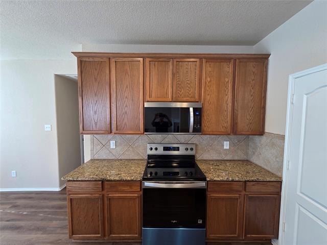 Building Photo - 7720 Labrador Dr