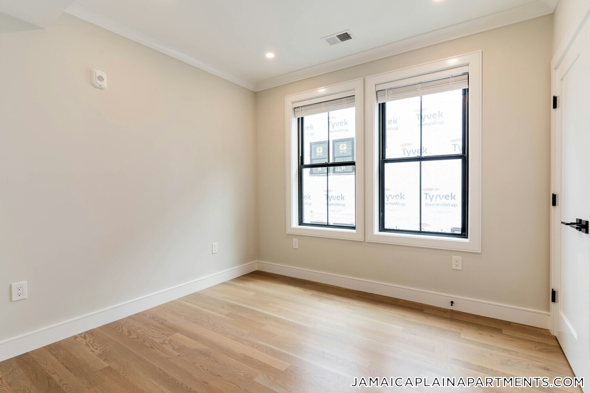 Building Photo - 285 Lamartine St