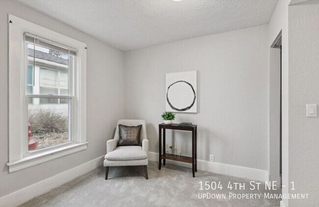 Building Photo - 1504 4th St NE