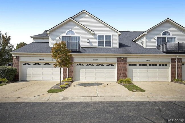 Building Photo - 24204 Alexa Dr