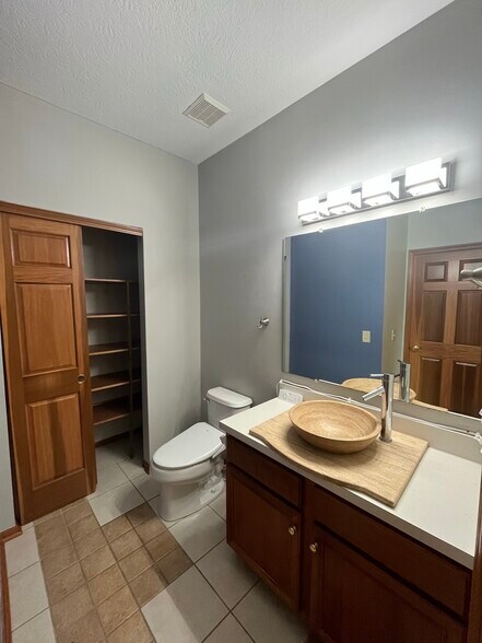 Building Photo - 7960 Compton Ct