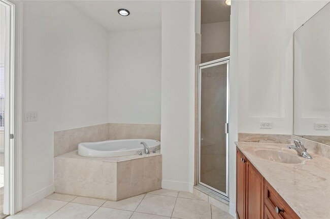 Building Photo - 1332 Lake Baldwin Ln