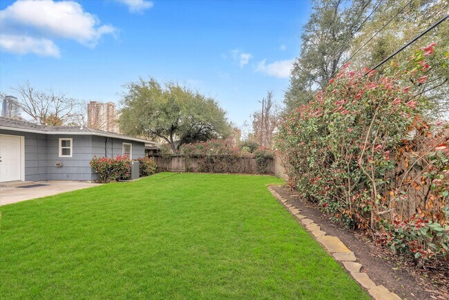 Building Photo - 5321 Pagewood Ln