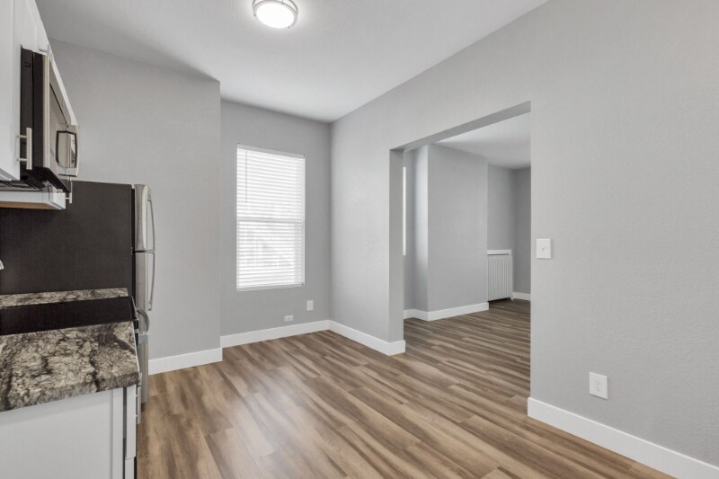 Building Photo - 1427 9th Ave