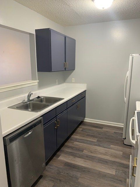 Building Photo - 2610 Richard Dr