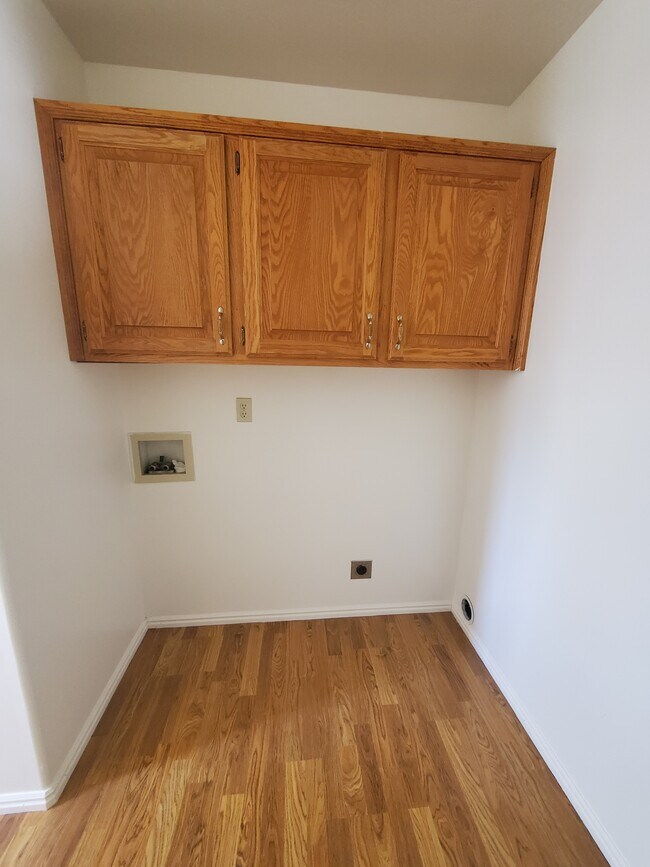 Building Photo - 1322 Walstrom Ln