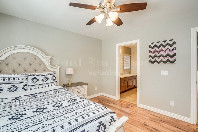 Building Photo - 7543 E Kael Cir