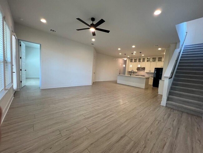 Building Photo - 2612 Brushwood Mdw