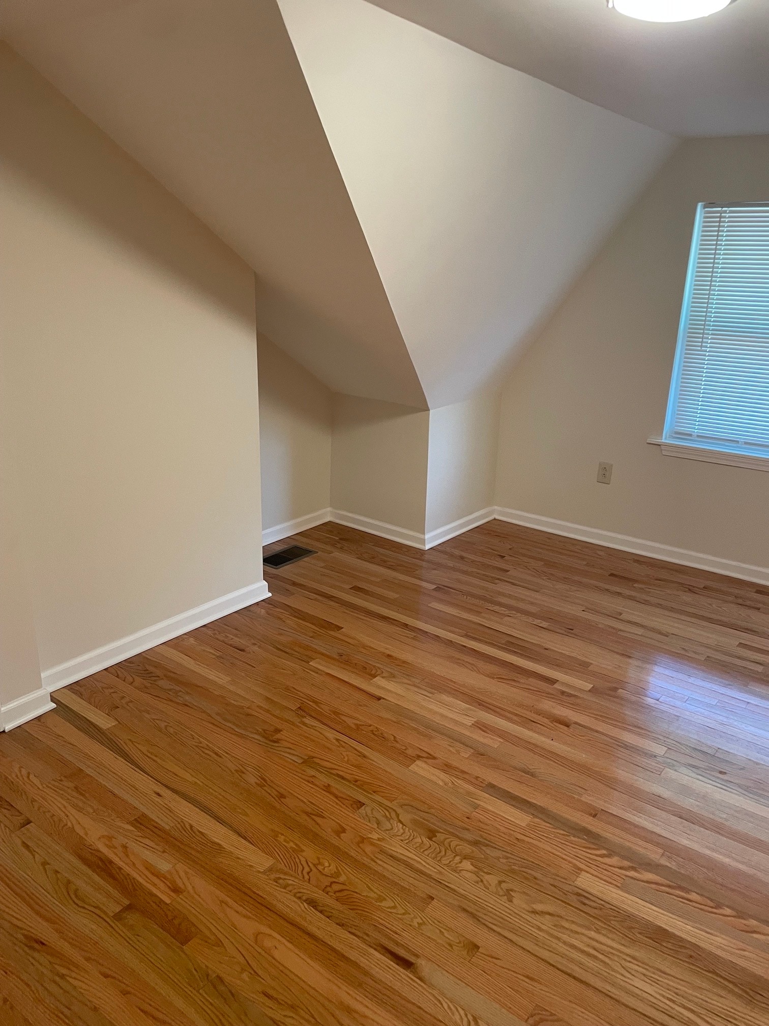 Bedroom 3 - 3rd Floor - 4740 Juniper St