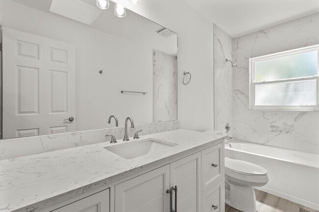 Building Photo - 1255 S Estate Point
