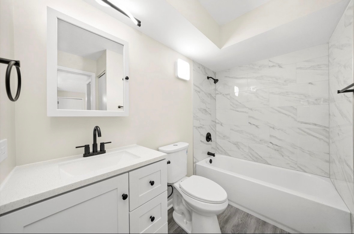 Bathroom - 2710 Northcreek Dr