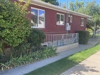 Building Photo - 523 E Benbow St
