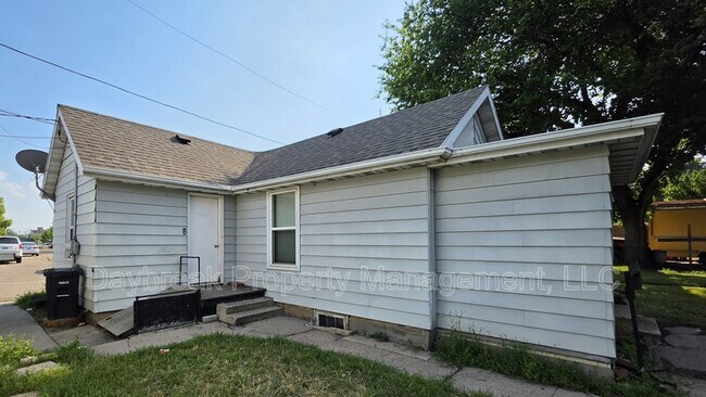 Building Photo - 1312 1/2 3rd Avenue North