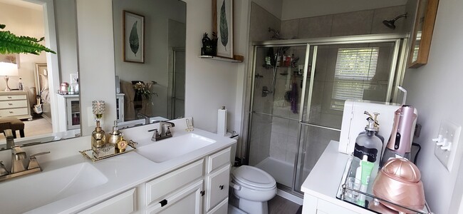 Building Photo - 3057 Strasbaugh Dr