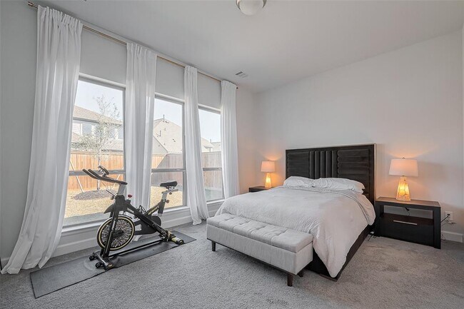 Building Photo - 11430 Bush Clover Dr