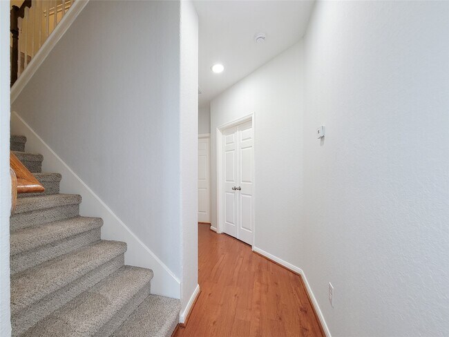 Building Photo - 7243 Crimson Sky Dr