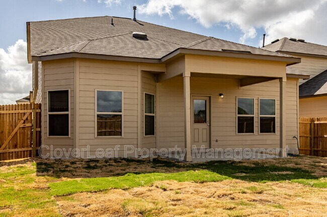 Building Photo - 5023 Topaz Bnd